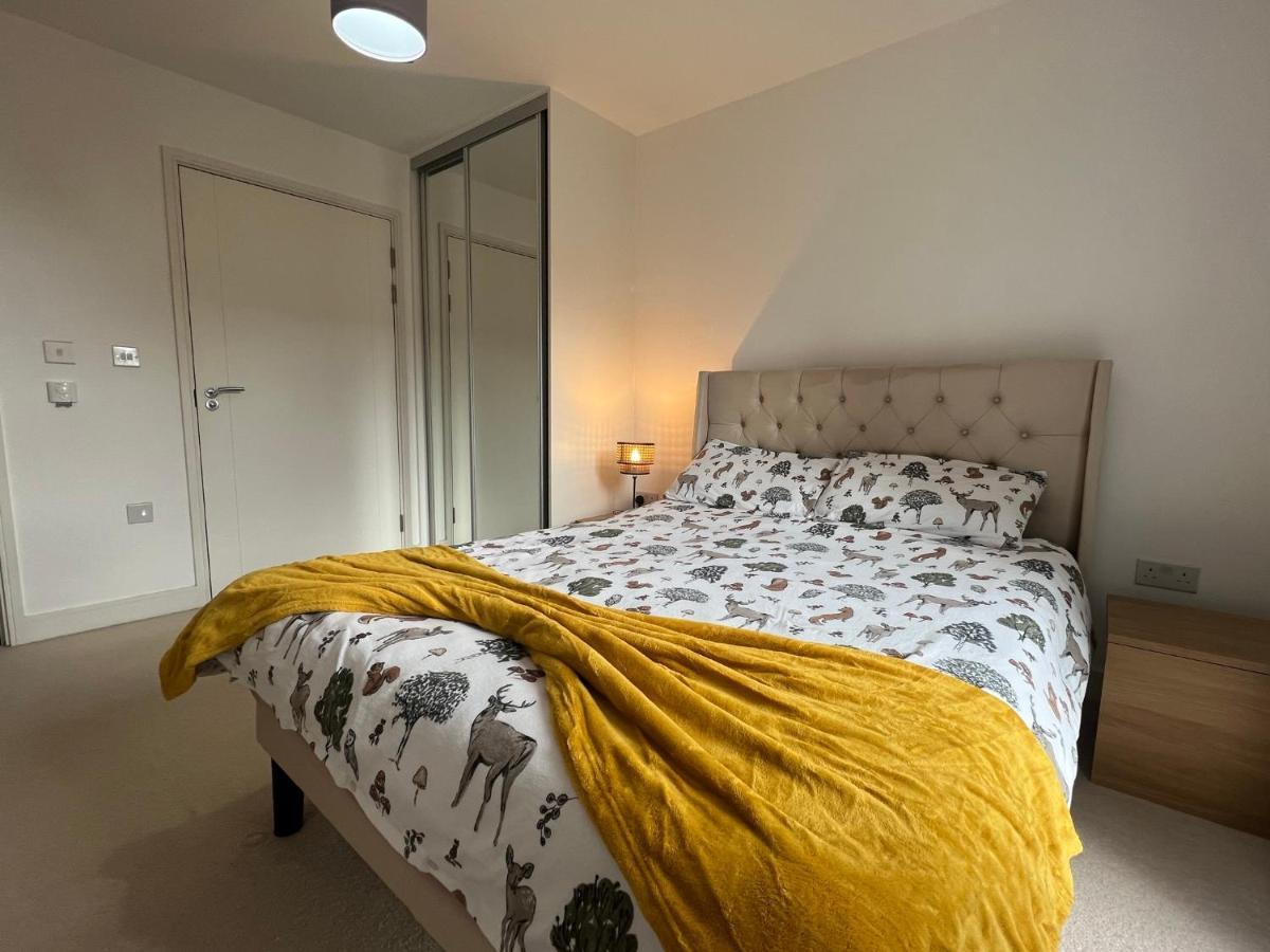 Modern 2Br 2Ba Apt Wparking Sleeps 6 Comfortably Londra Exterior foto