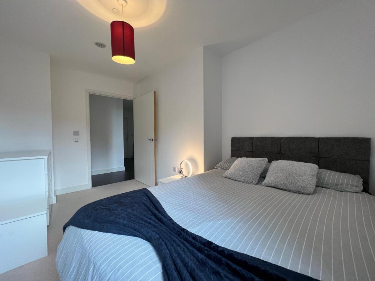 Modern 2Br 2Ba Apt Wparking Sleeps 6 Comfortably Londra Exterior foto
