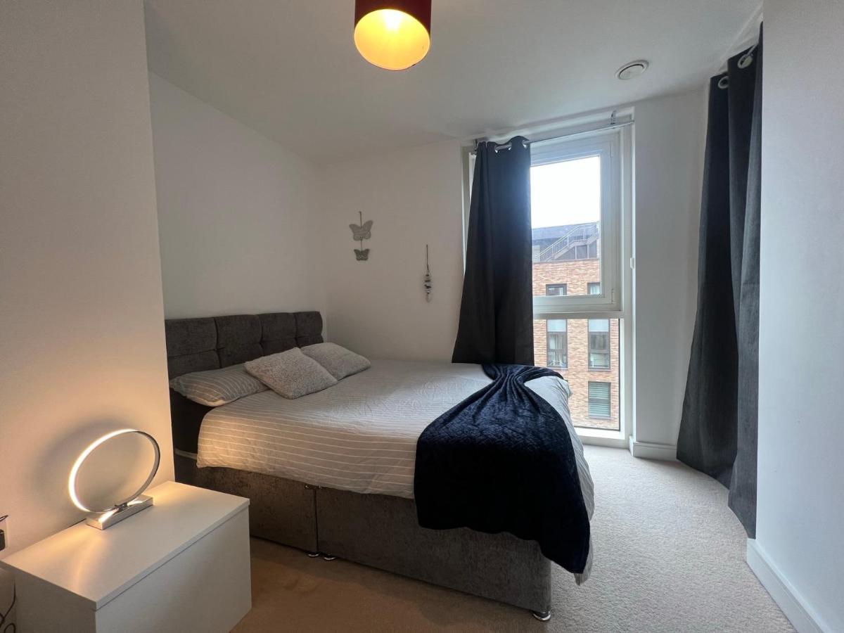 Modern 2Br 2Ba Apt Wparking Sleeps 6 Comfortably Londra Exterior foto