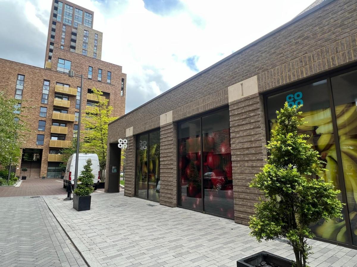 Modern 2Br 2Ba Apt Wparking Sleeps 6 Comfortably Londra Exterior foto